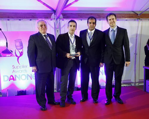 Danone donne le premier prix de “Fournisseur avec la meilleure Qualité et Service” à Pack Service